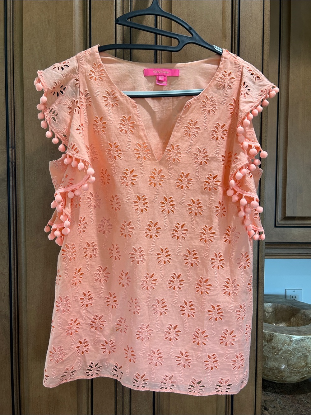 Lilly Pulitzer Peach Top with Hot Pink Label